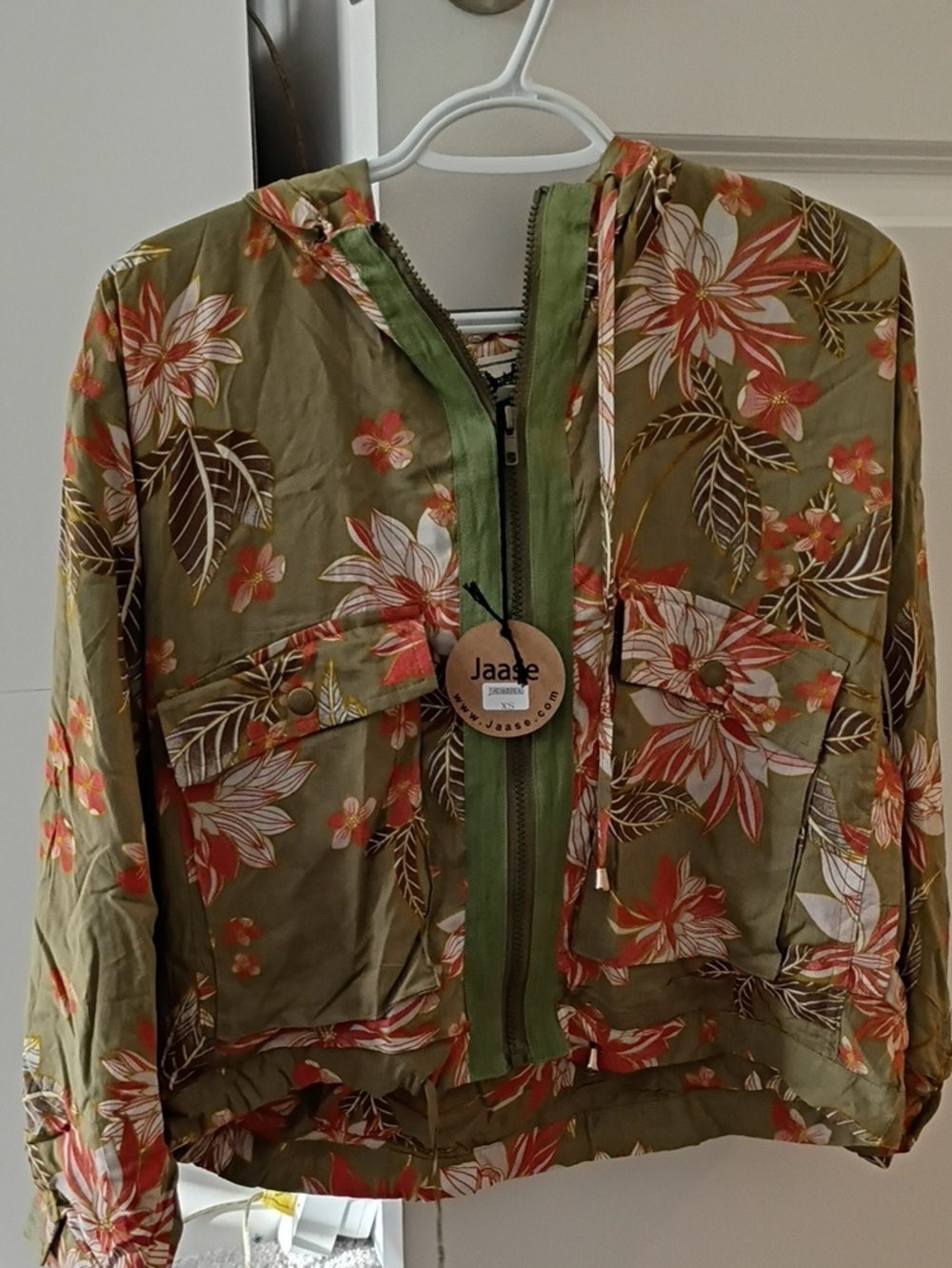 Jacket - Picture 5 of 10